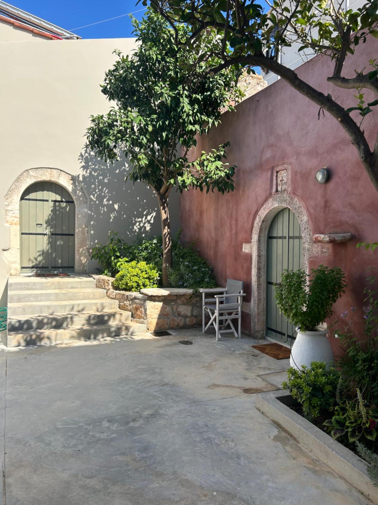 Tholos Cottage Sternai ภายนอก รูปภาพ